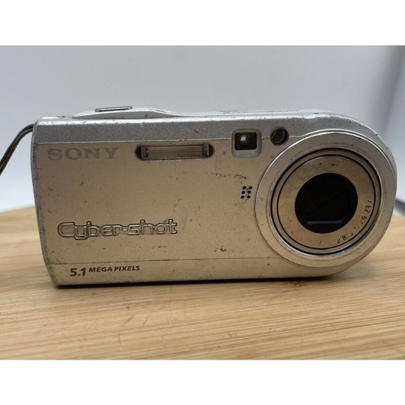 SONY CYBER-SHOT DSC-P100 DIGITAL Camera Selling As Is Untested - Picture 1 of 8